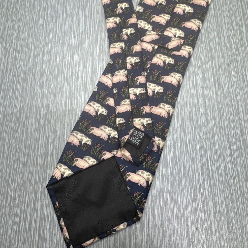 Burberry Silk Tie Novelty Animal Print Made in England‎ Classic Mens
